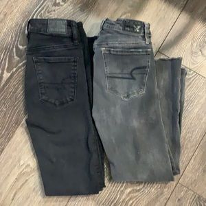2 pair American eagle jeans